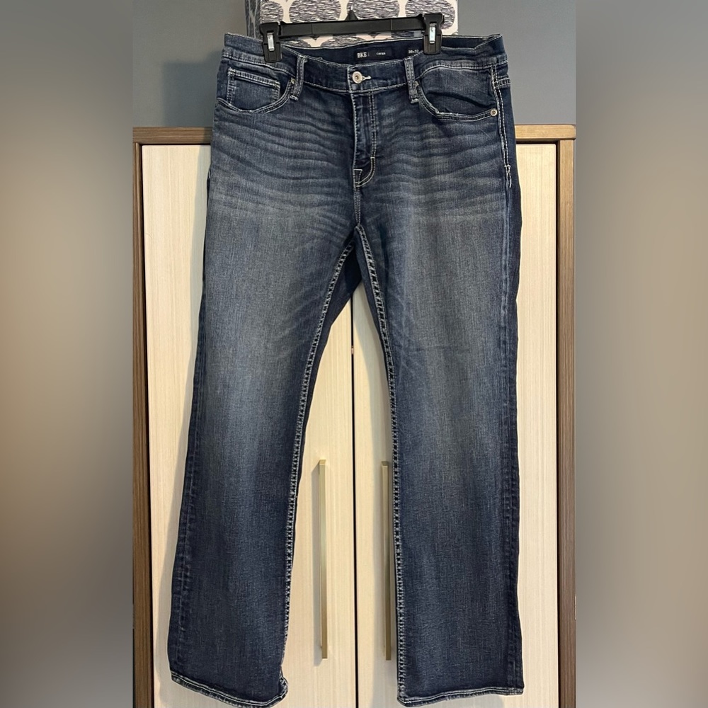 Men’s Buckle Jeans